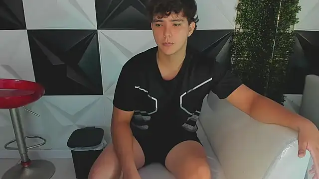 Dani cumboy online show from 10-14-25, 02:29