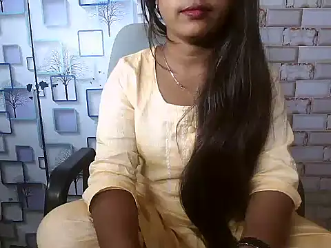 Hot Naina- online show from 12-05-24, 03:50