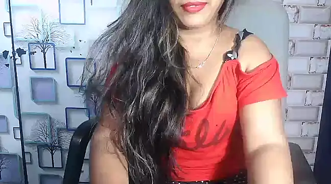 Hot Naina- online show from 12-06-24, 04:38