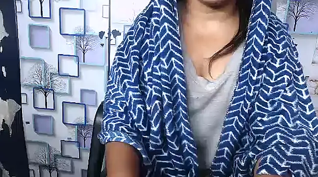 Hot Naina- online show from 01-25-25, 11:55