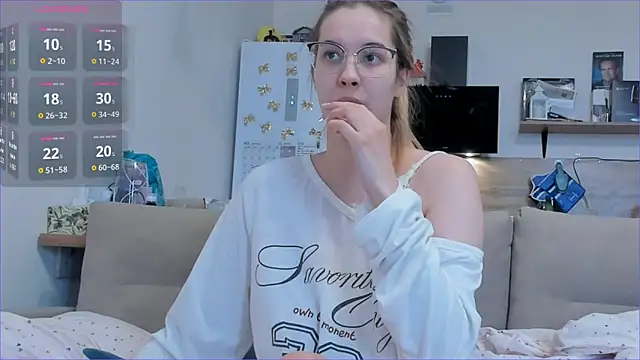 Girl alone home online show from 04-09-26, 06:19