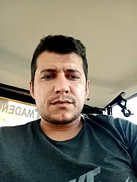 Snapshot of Adana1994 chatting on 12-17-24, 01:27 Adana1994 online show from 12-17-24, 01:27