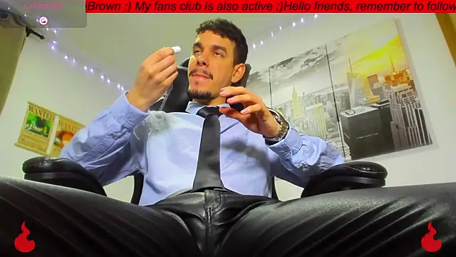 Snapshot of BRAYHAMBROWN chatting on 10-21-25, 01:17 BRAYHAMBROWN online show from 10-21-25, 01:17