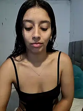 BrittanyDiaz online show from 01-30-25, 07:48