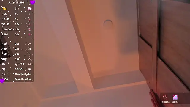 laura-hills18 online show from 01-09-26, 01:03