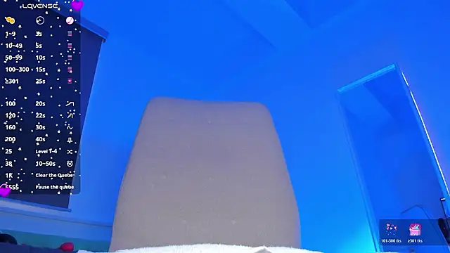 laura-hills18 online show from 03-21-26, 09:18