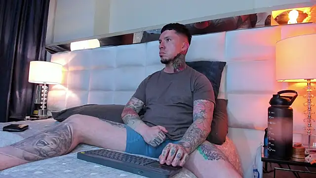 Adam tatto online show from 10-07-25, 12:30