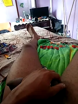 Snapshot of Romario-876 chatting on 11-06-25, 05:58 Romario-876 online show from 11-06-25, 05:58