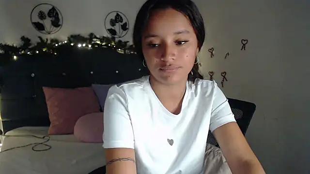 mia sweetdc online show from 12-16-24, 08:58