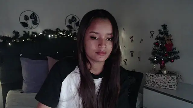 mia sweetdc online show from 12-20-24, 07:28
