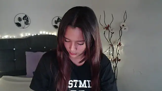 mia sweetdc online show from 01-10-25, 07:54