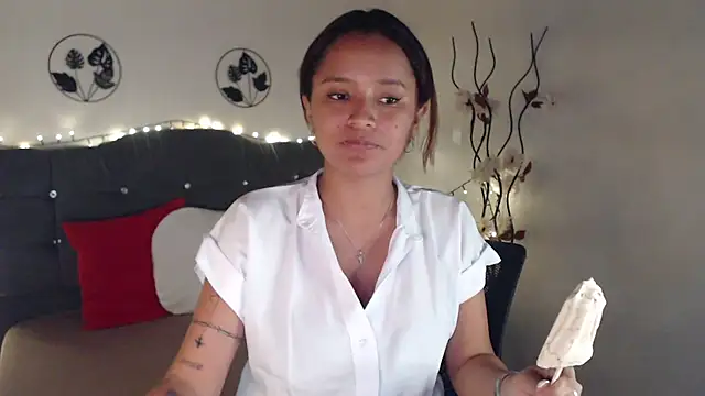 mia sweetdc online show from 01-16-25, 09:51