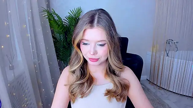 FollowLovee online show from 01-21-25, 07:39