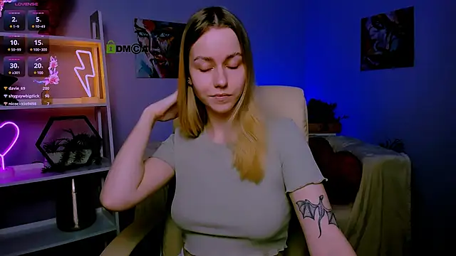 mary mooore online show from 02-22-25, 01:35