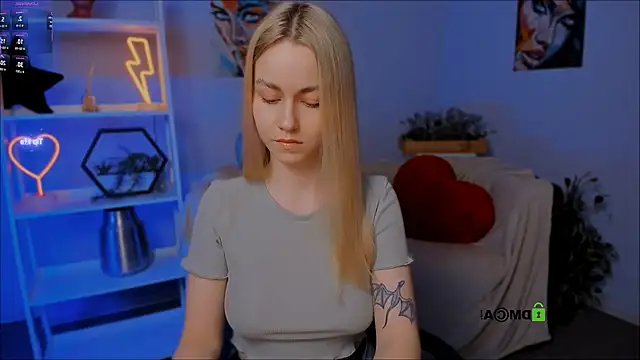 mary mooore online show from 03-19-25, 08:22