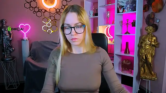 mary mooore online show from 10-12-25, 12:04