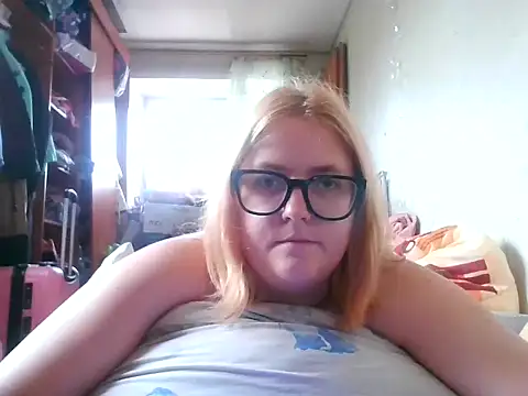 DesireMelissa online show from 10-13-25, 08:03