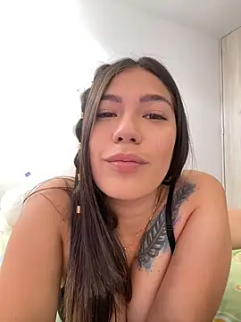 Latina vanessa online show from 12-08-24, 08:47