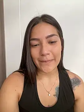 Latina vanessa online show from 12-26-24, 06:33
