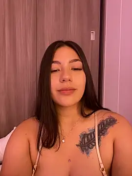Latina vanessa online show from 01-12-25, 12:39