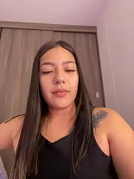 Latina vanessa online show from 01-25-25, 11:00