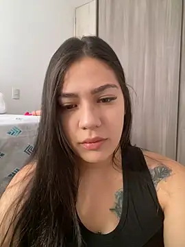 Latina vanessa online show from 01-31-25, 01:12