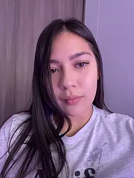Latina vanessa online show from 02-04-25, 10:24