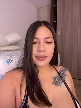 Latina vanessa online show from 02-10-25, 10:09