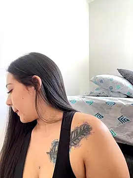 Latina vanessa online show from 11-01-25, 06:32