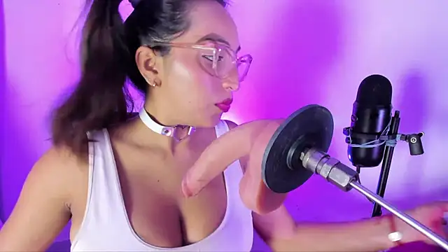 Leticia brownn1 online show from 09-14-25, 05:45