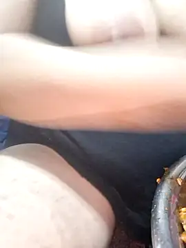 Rozittaa online show from 10-20-25, 02:50