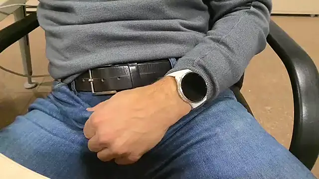 Snapshot of alessandroman2114 chatting on 11-07-25, 05:24 alessandroman2114 online show from 11-07-25, 05:24