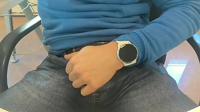 alessandroman2114 online show from 02-05-26, 11:15