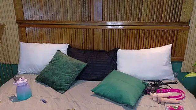 Snapshot of Eli666uwu chatting on 10-11-25, 10:30 Eli666uwu online show from 10-11-25, 10:30