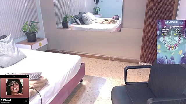 Snapshot of Eli666uwu chatting on 11-25-25, 10:59 Eli666uwu online show from 11-25-25, 10:59