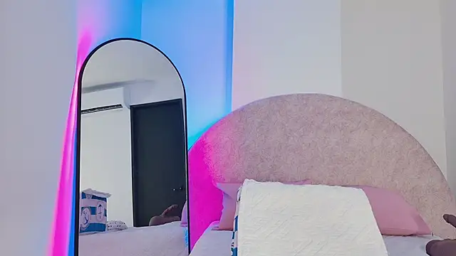 sh malala online show from 11-24-25, 07:13