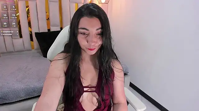Karla hernandez  online show from 01-07-25, 11:05