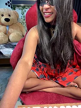 Snapshot of LillyLive chatting on 12-01-24, 05:35 LillyLive online show from 12-01-24, 05:35