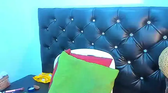 lanaconnorx online show from 02-14-25, 02:50