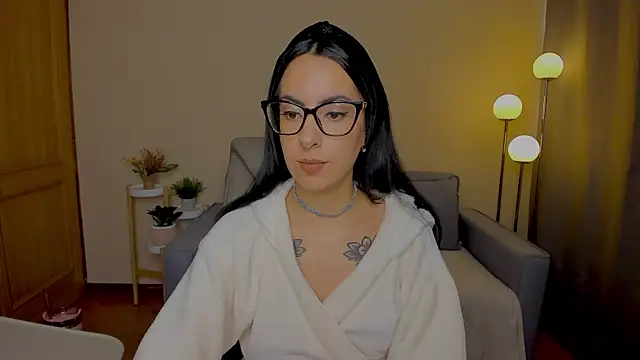 miadaniells hot online show from 11-28-25, 03:25