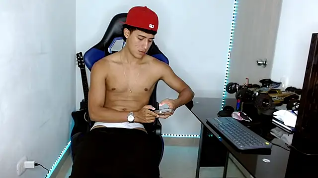 Snapshot of Juan_da01 chatting on 02-17-25, 01:58 Juan da01 online show from 02-17-25, 01:58