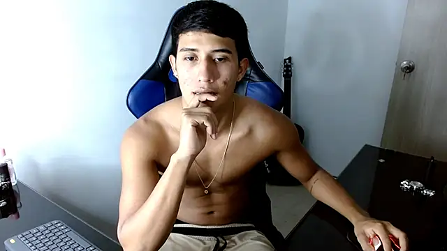 Snapshot of Juan_da01 chatting on 02-19-25, 12:35 Juan da01 online show from 02-19-25, 12:35