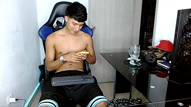 Snapshot of Juan_da01 chatting on 03-16-25, 12:12 Juan da01 online show from 03-16-25, 12:12