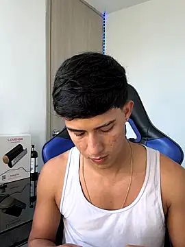 Snapshot of Juan_da01 chatting on 09-24-25, 08:34 Juan da01 online show from 09-24-25, 08:34