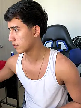 Snapshot of Juan_da01 chatting on 10-04-25, 09:35 Juan da01 online show from 10-04-25, 09:35