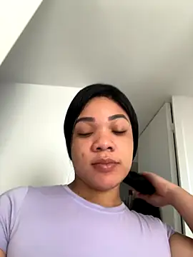 ashley Tompson1 online show from 11-28-25, 12:08