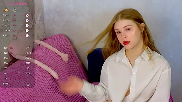 TrissMerigold9 online show from 09-16-25, 08:48