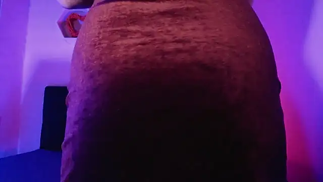 AnnaliOlsenX online show from 01-04-25, 07:55