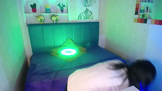 AnnaliOlsenX online show from 02-20-25, 01:51