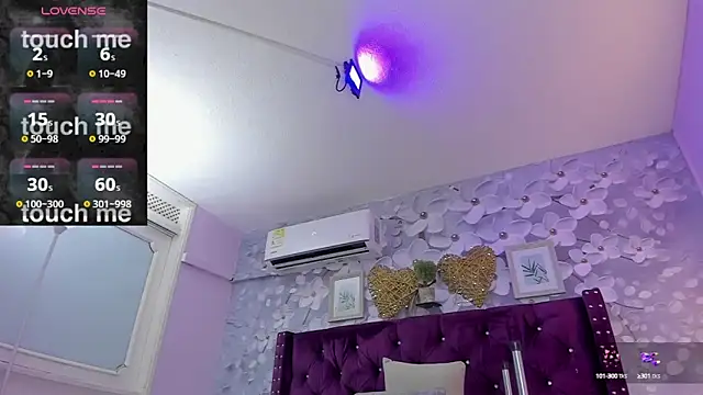 Snapshot of Danee_19_ chatting on 03-18-25, 11:30 Danee 19 online show from 03-18-25, 11:30